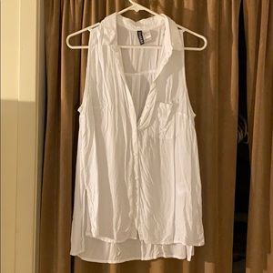 H&M white sleeveless button up